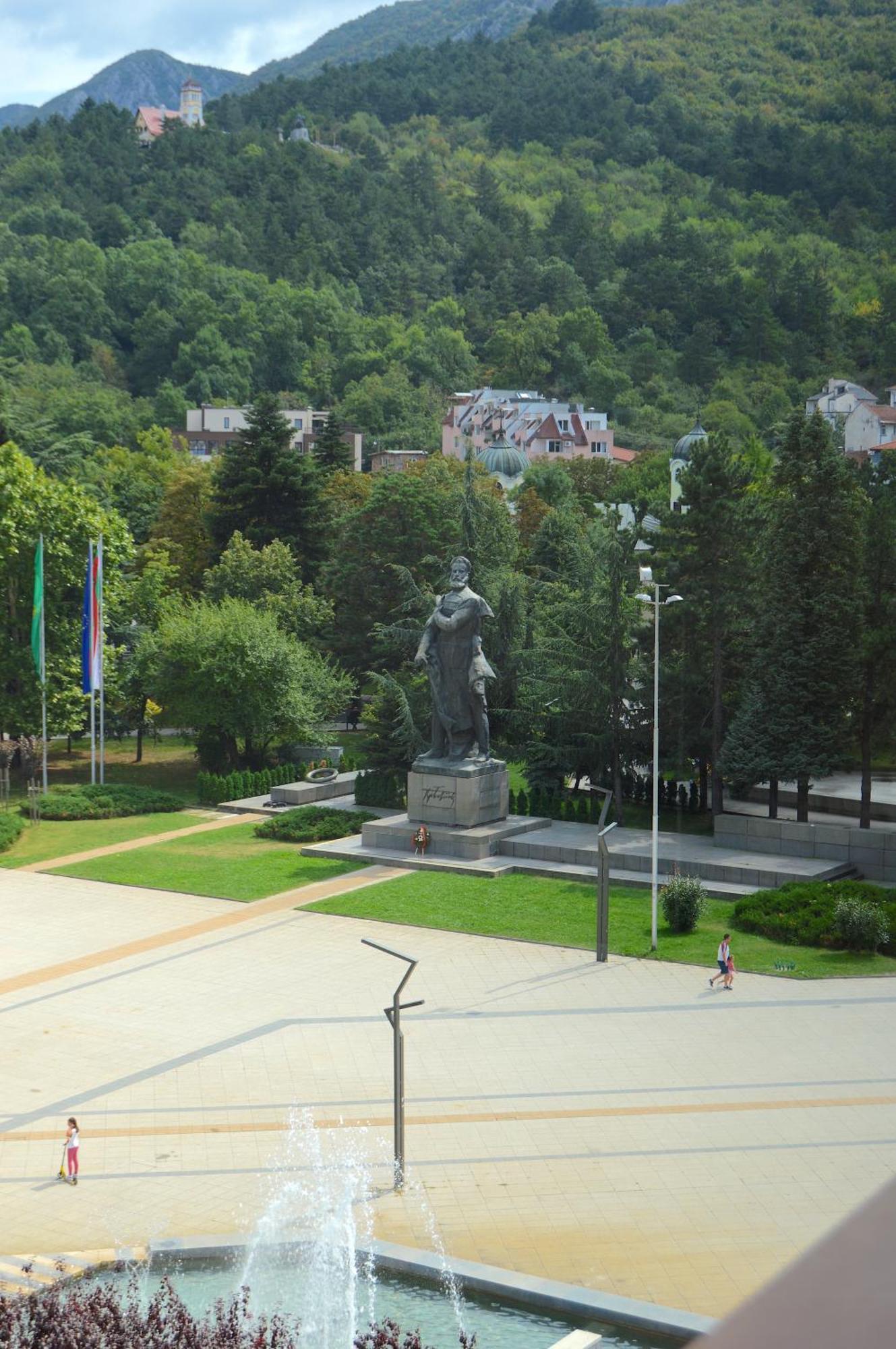 Hemus Hotel - Vratza Vratsa ภายนอก รูปภาพ