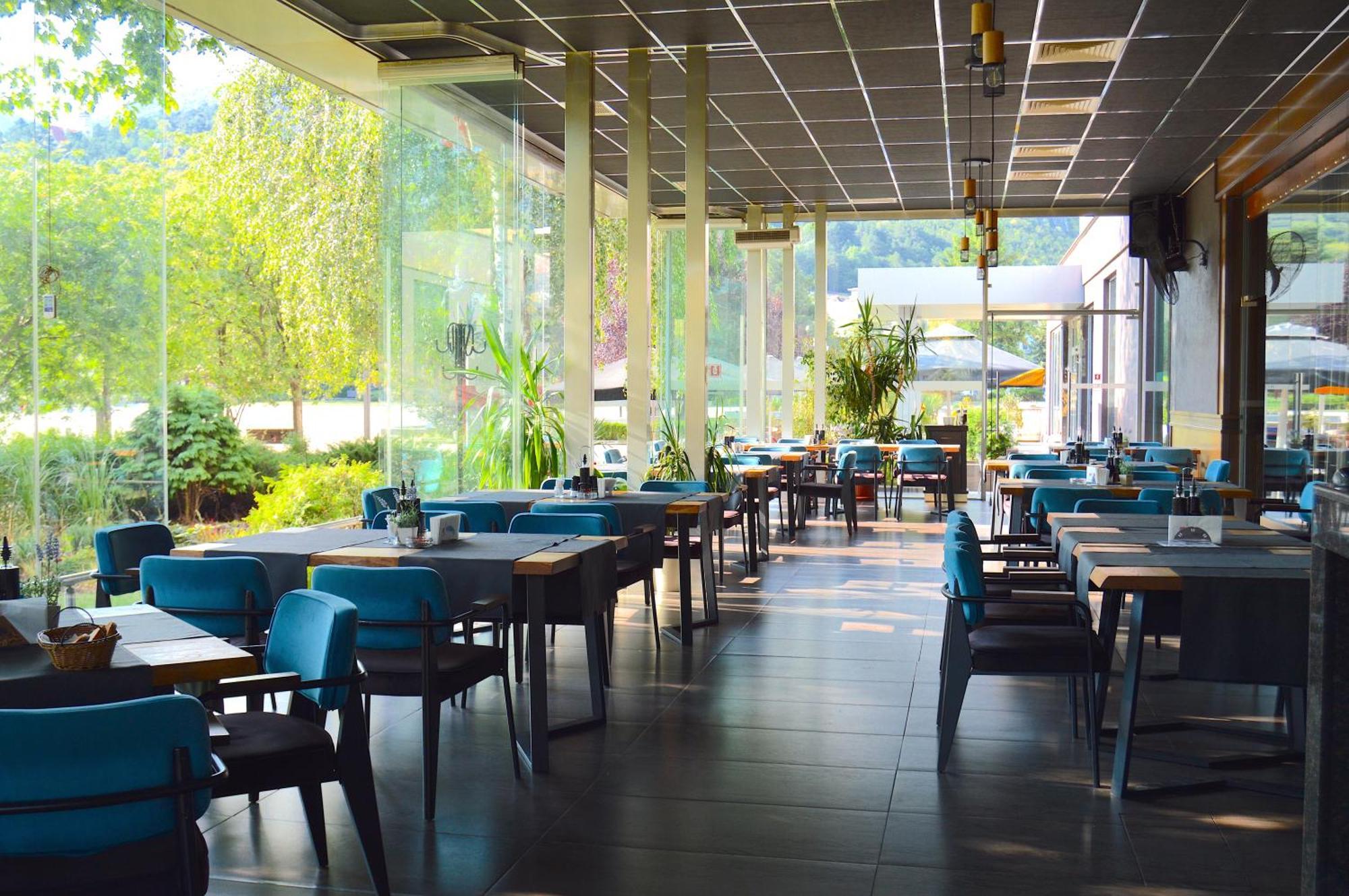 Hemus Hotel - Vratza Vratsa ภายนอก รูปภาพ