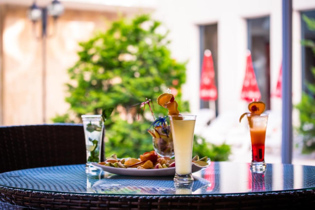 Hemus Hotel - Vratza Vratsa ภายนอก รูปภาพ