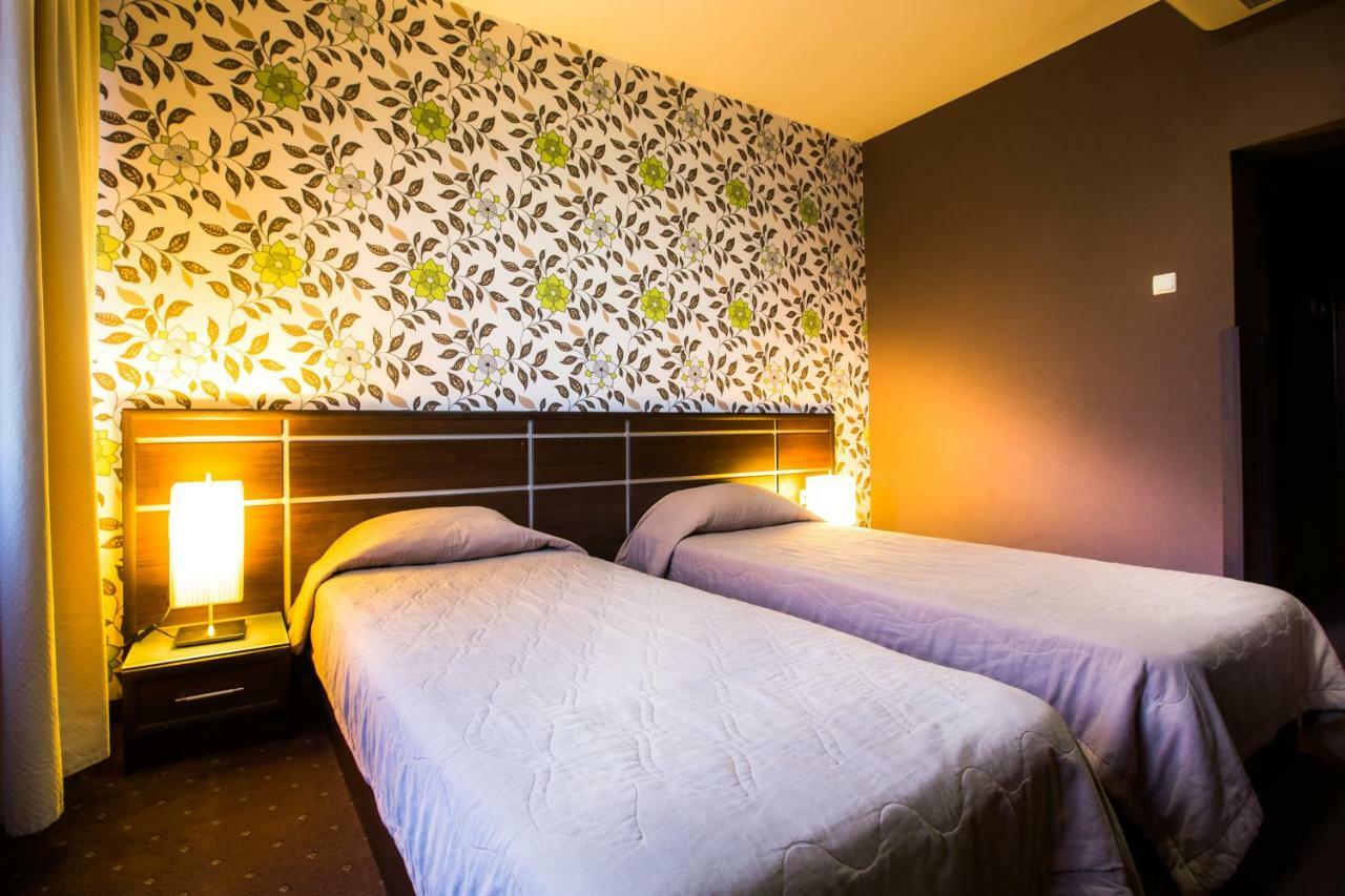 Hemus Hotel - Vratza Vratsa ภายนอก รูปภาพ